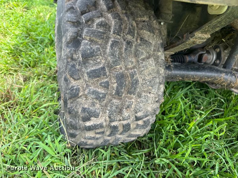 image for item NJ9146 2004 Kawasaki Mule 3010 utility vehicle
