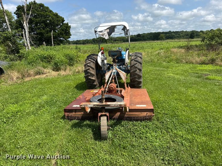 image for item NJ9148 1972 Ford 3000 tractor