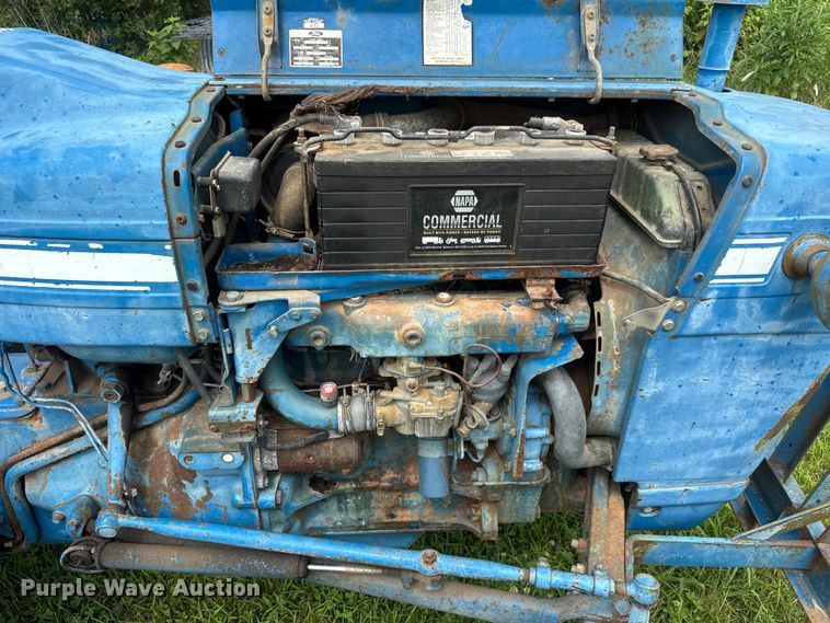 image for item NJ9148 1972 Ford 3000 tractor