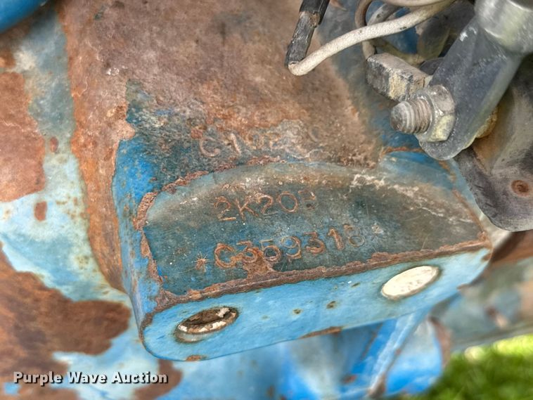 image for item NJ9148 1972 Ford 3000 tractor