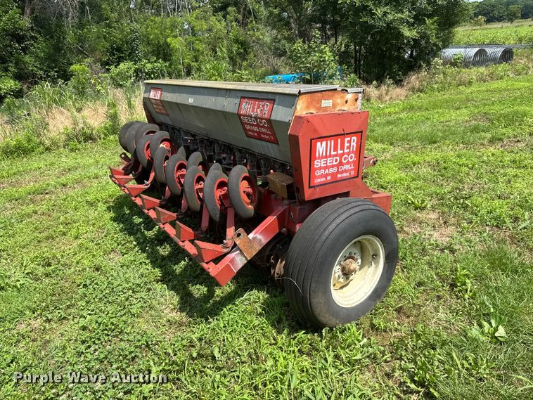 image for item NJ9150 Strobel/Miller 11H SB DC PW grass drill