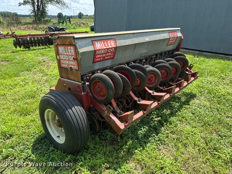 image for item NJ9150 Strobel/Miller 11H SB DC PW grass drill