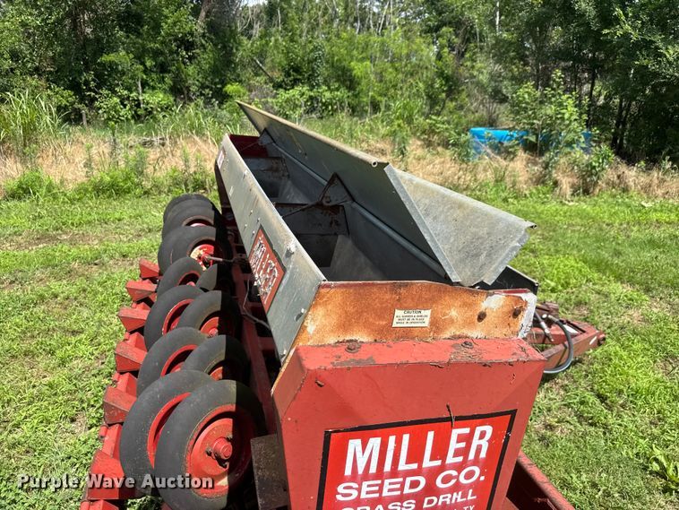 image for item NJ9150 Strobel/Miller 11H SB DC PW grass drill