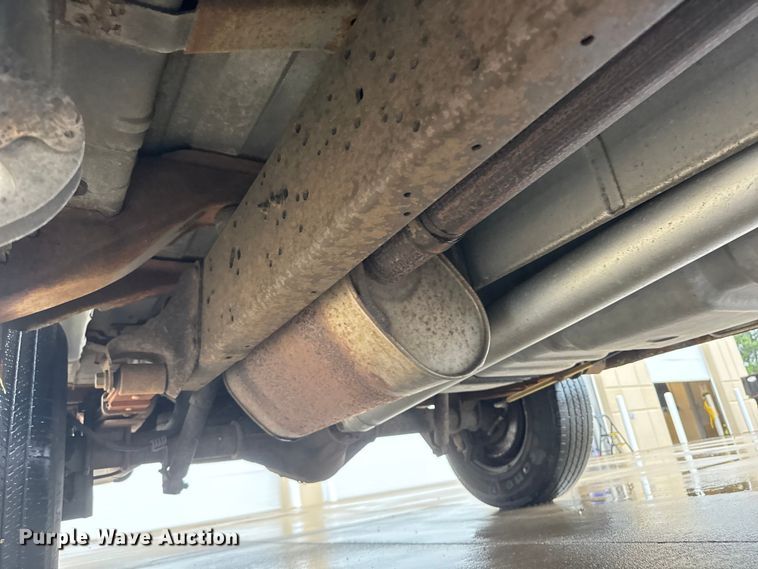 image for item NJ9153 2007 Ford E350 Super Duty XL van