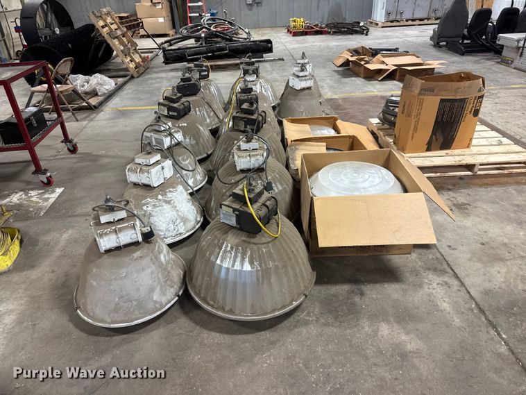 image for item NJ9157 (14) light fixtures