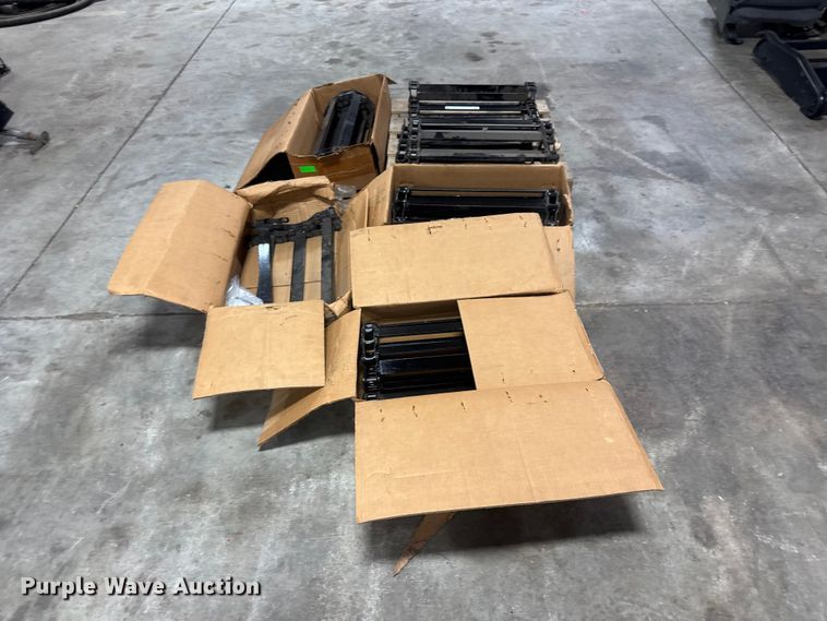 image for item NJ9159 Spreader conveyor chains