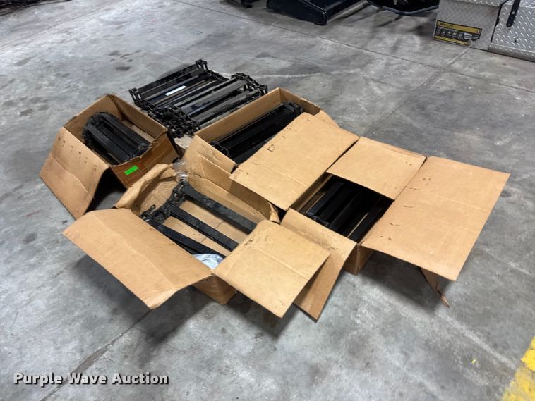image for item NJ9159 Spreader conveyor chains