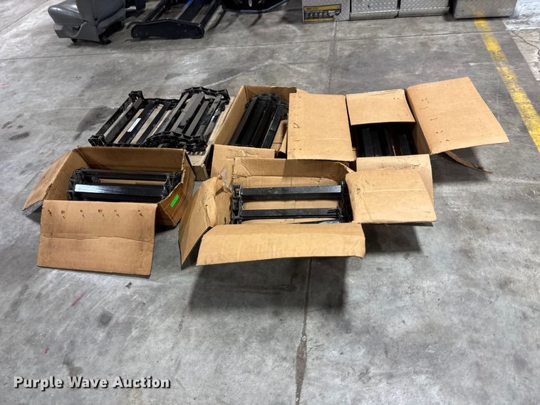 image for item NJ9159 Spreader conveyor chains