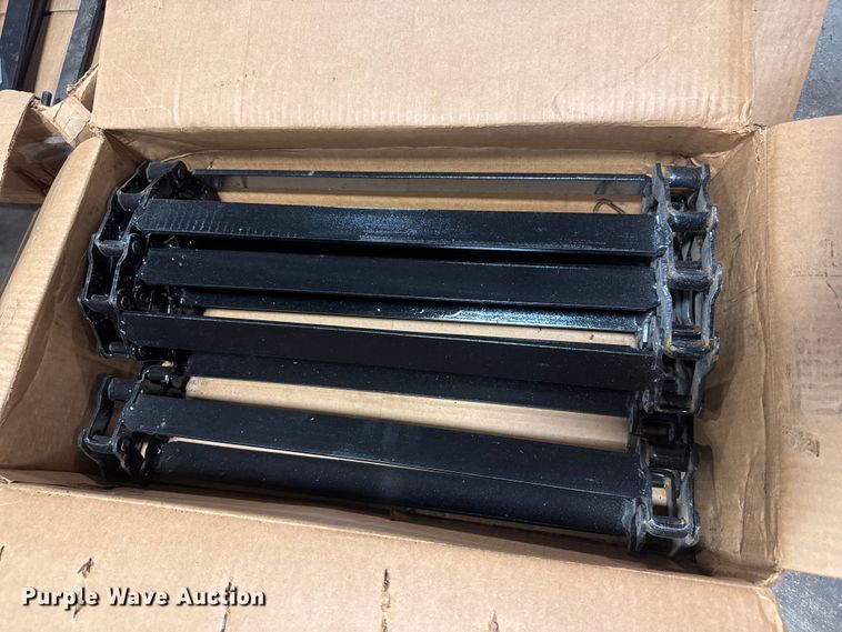 image for item NJ9159 Spreader conveyor chains