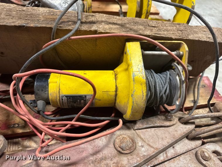image for item NJ9161 Rigging equipment