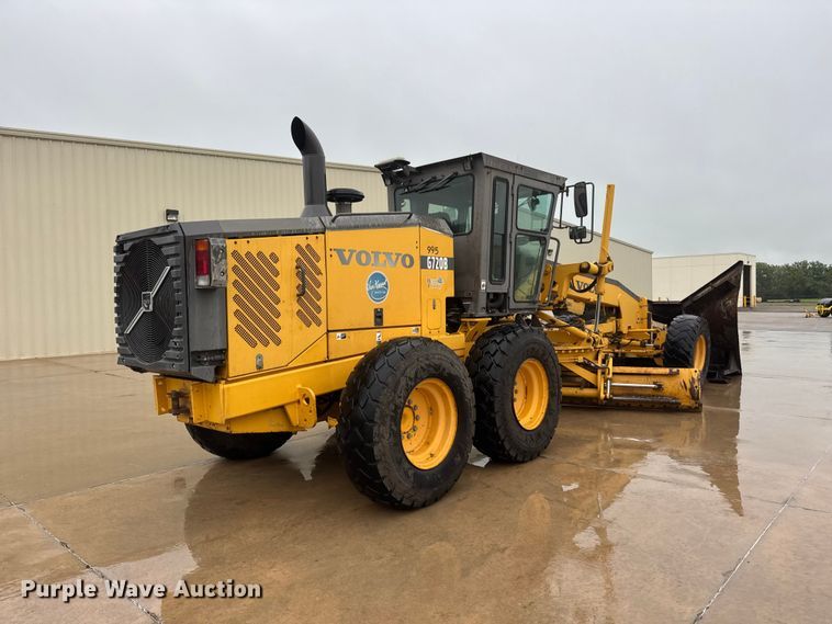 image for item NJ9163 2005 Volvo G720B motor grader