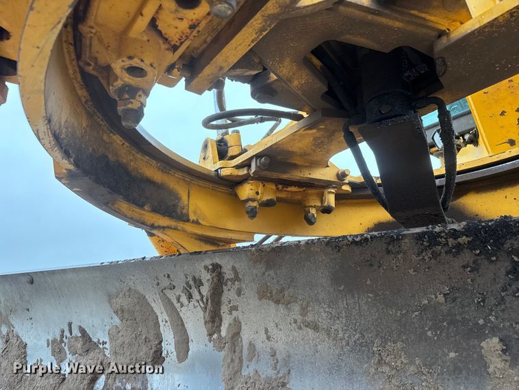 image for item NJ9163 2005 Volvo G720B motor grader