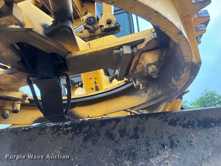 image for item NJ9163 2005 Volvo G720B motor grader
