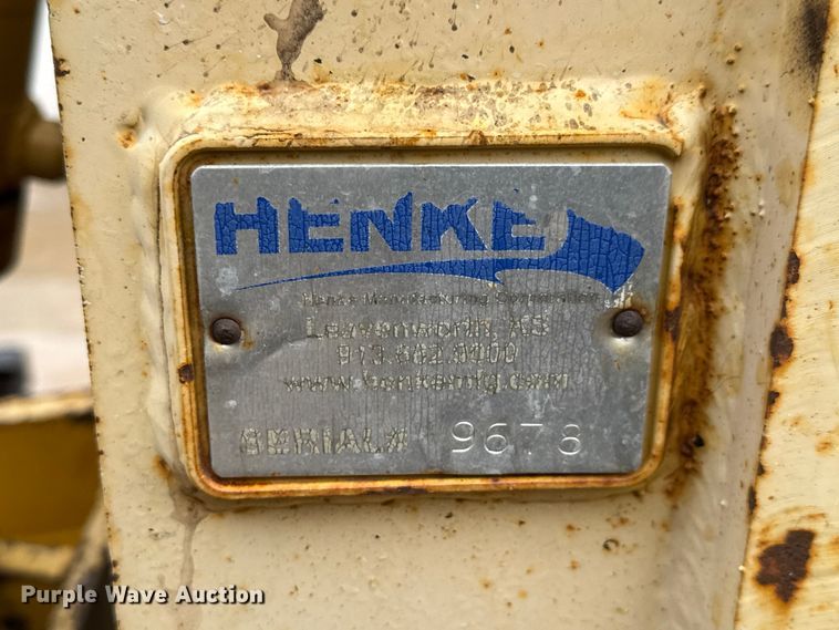 image for item NJ9163 2005 Volvo G720B motor grader