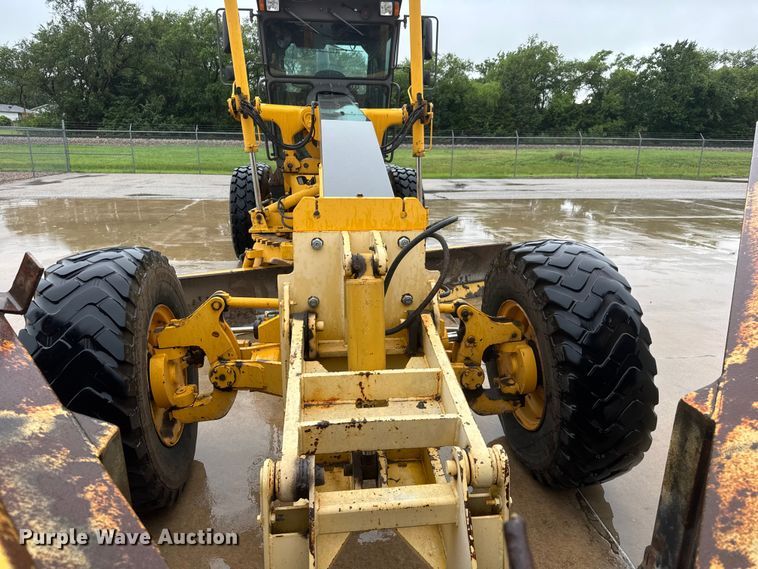 image for item NJ9163 2005 Volvo G720B motor grader