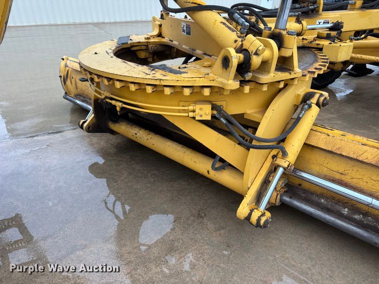 image for item NJ9163 2005 Volvo G720B motor grader