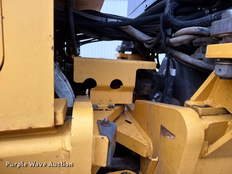 image for item NJ9163 2005 Volvo G720B motor grader