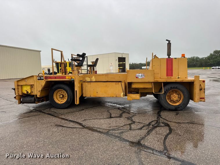 image for item NJ9165 1986 Blaw-Knox RW-100 road widener