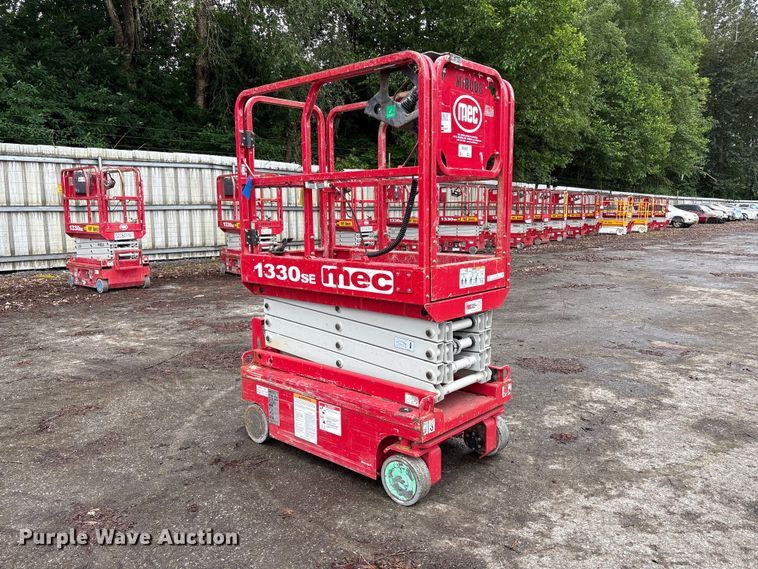 image for item YA3463 2018 MEC 1330SE scissor lift