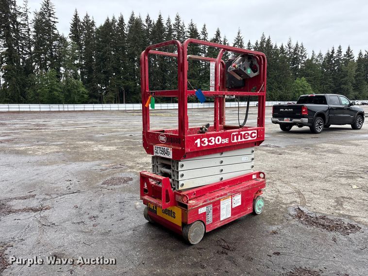 image for item YA3463 2018 MEC 1330SE scissor lift