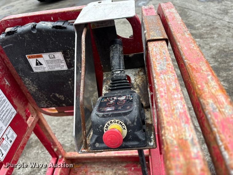 image for item YA3463 2018 MEC 1330SE scissor lift