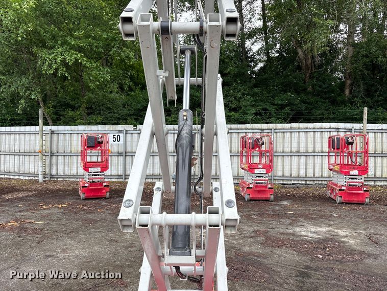 image for item YA3463 2018 MEC 1330SE scissor lift