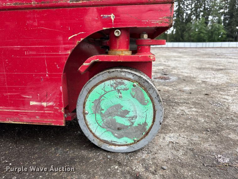image for item YA3463 2018 MEC 1330SE scissor lift