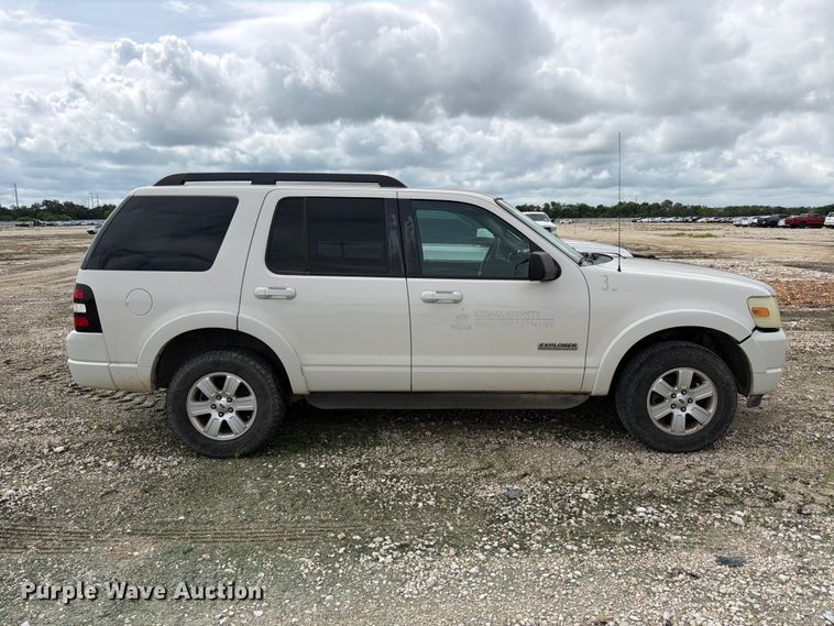 image for item YA3673 2008 Ford Explorer SUV