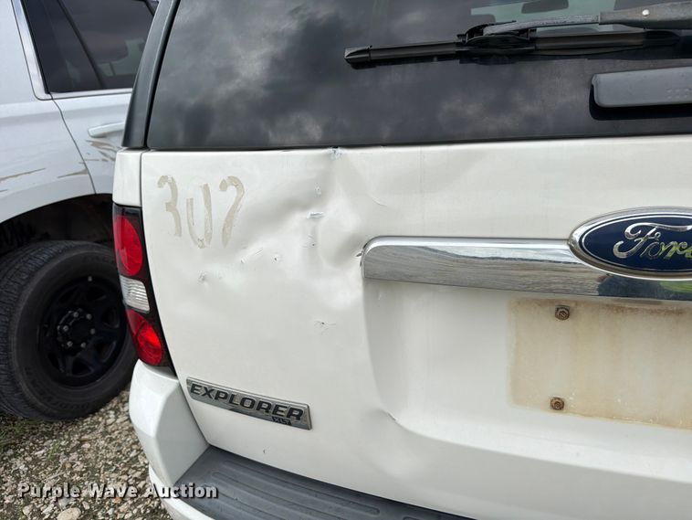 image for item YA3673 2008 Ford Explorer SUV