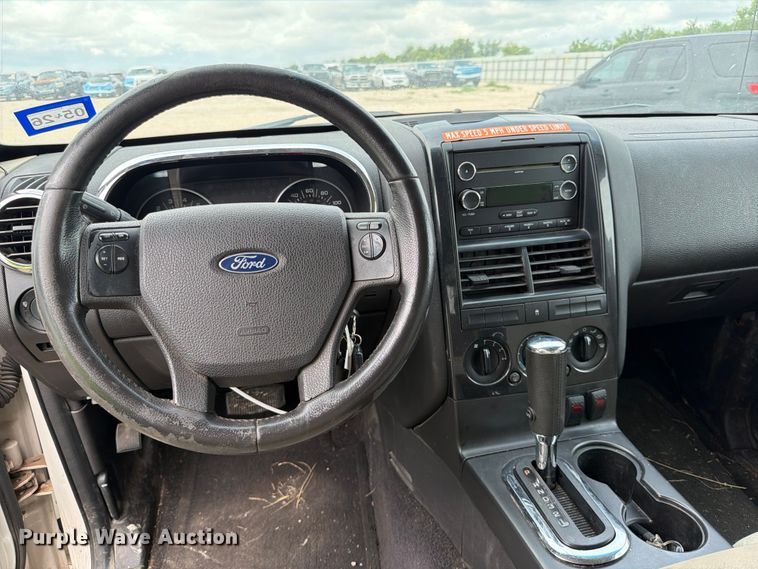 image for item YA3673 2008 Ford Explorer SUV