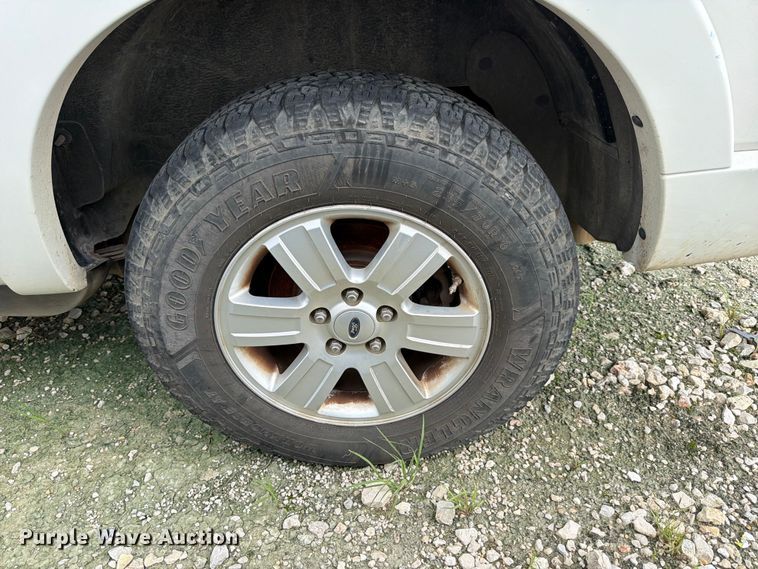 image for item YA3673 2008 Ford Explorer SUV