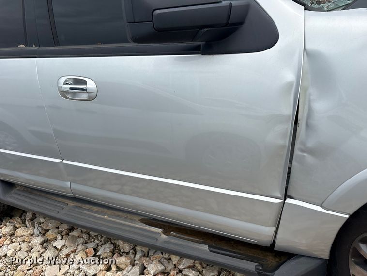 image for item YA3676 2015 Ford Expedition SUV