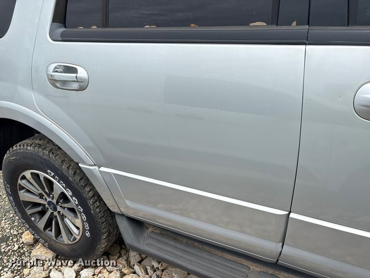image for item YA3676 2015 Ford Expedition SUV