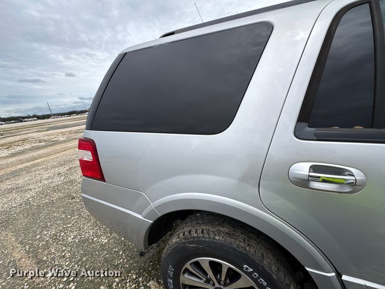 image for item YA3676 2015 Ford Expedition SUV