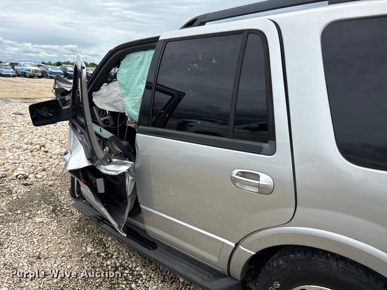 image for item YA3676 2015 Ford Expedition SUV