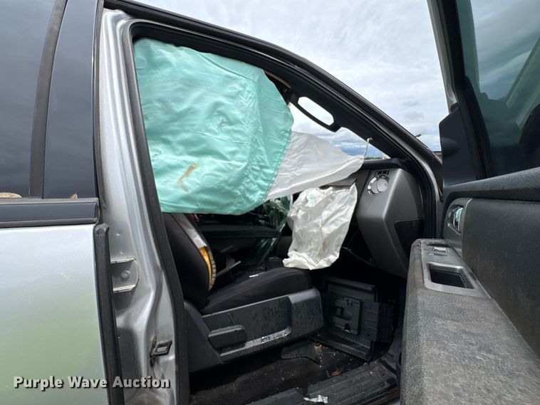 image for item YA3676 2015 Ford Expedition SUV