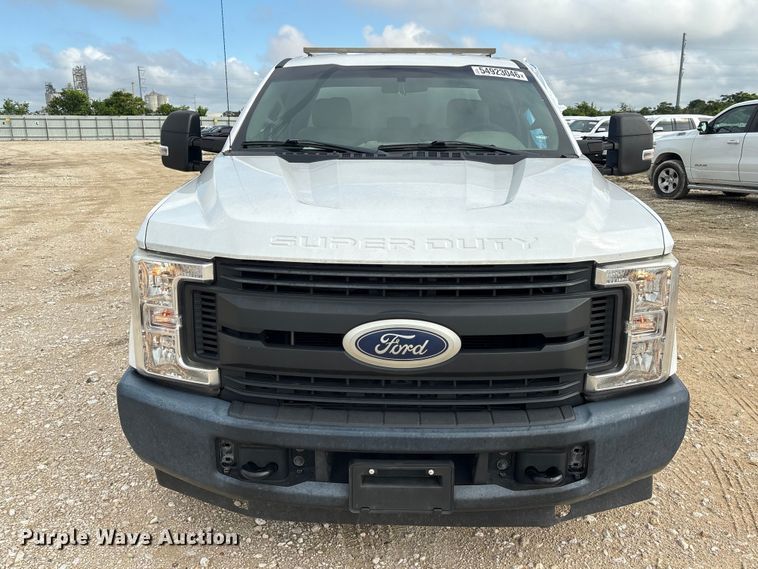 image for item YA3687 2018 Ford F250 Super Duty Ext. Cab pickup truck