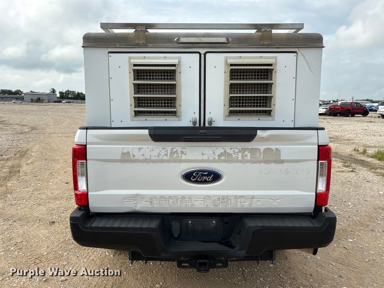 image for item YA3687 2018 Ford F250 Super Duty Ext. Cab pickup truck
