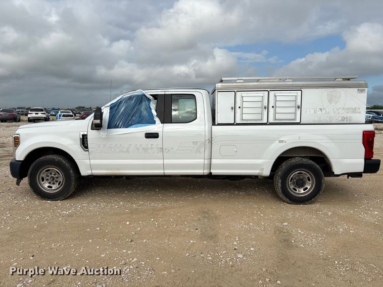 image for item YA3687 2018 Ford F250 Super Duty Ext. Cab pickup truck