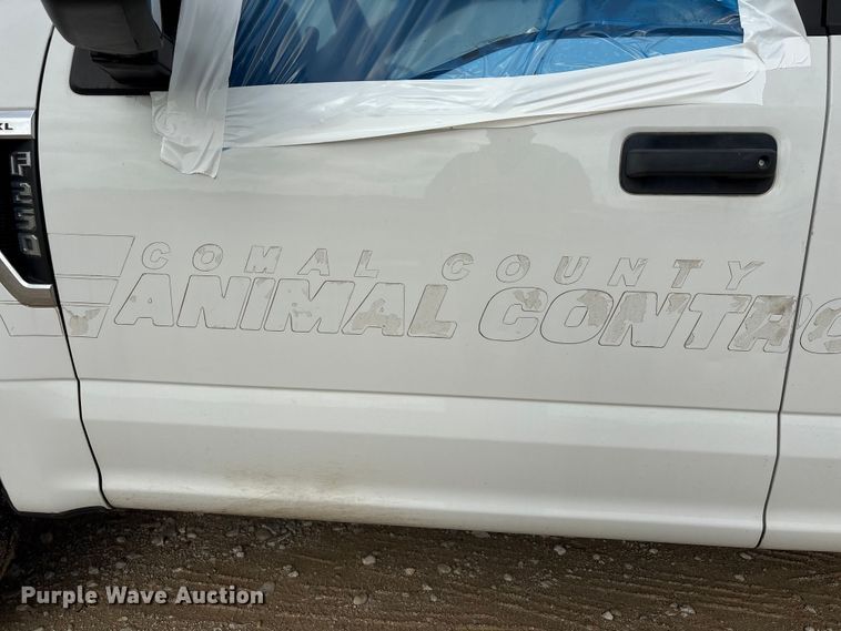 image for item YA3687 2018 Ford F250 Super Duty Ext. Cab pickup truck