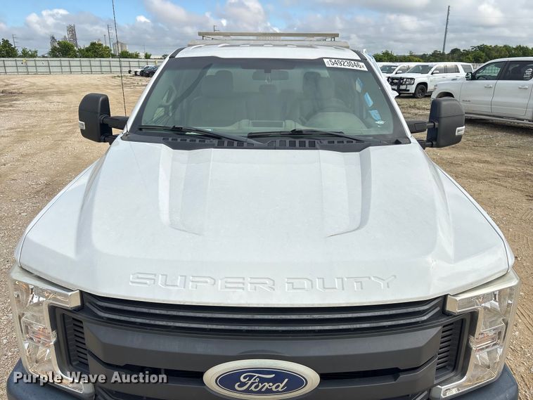 image for item YA3687 2018 Ford F250 Super Duty Ext. Cab pickup truck