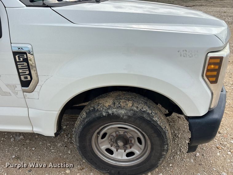 image for item YA3687 2018 Ford F250 Super Duty Ext. Cab pickup truck
