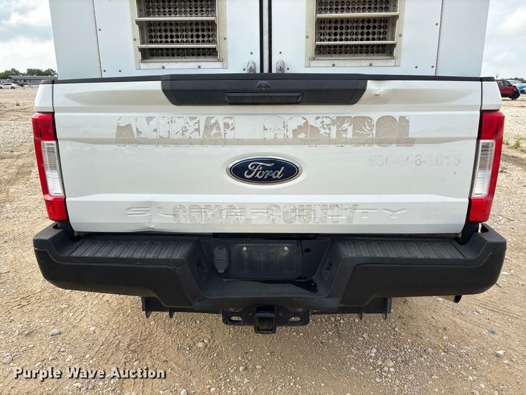 image for item YA3687 2018 Ford F250 Super Duty Ext. Cab pickup truck