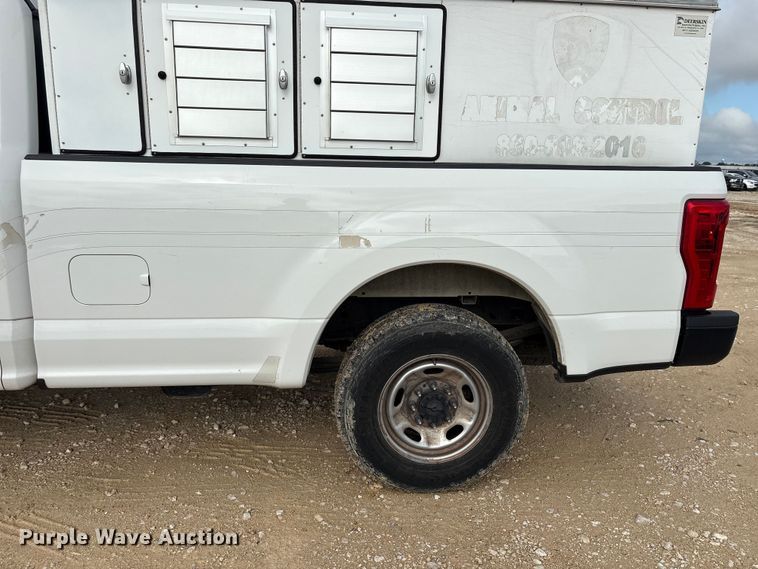 image for item YA3687 2018 Ford F250 Super Duty Ext. Cab pickup truck