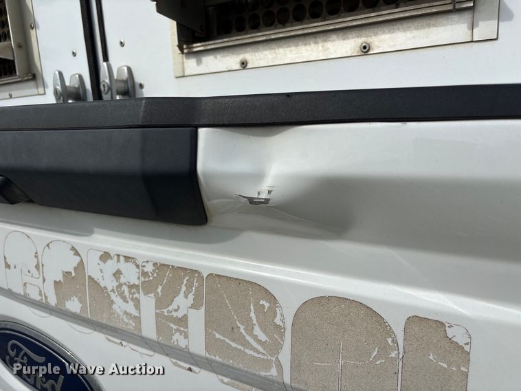 image for item YA3687 2018 Ford F250 Super Duty Ext. Cab pickup truck