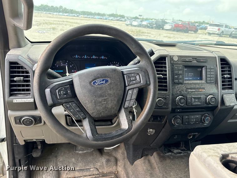 image for item YA3687 2018 Ford F250 Super Duty Ext. Cab pickup truck