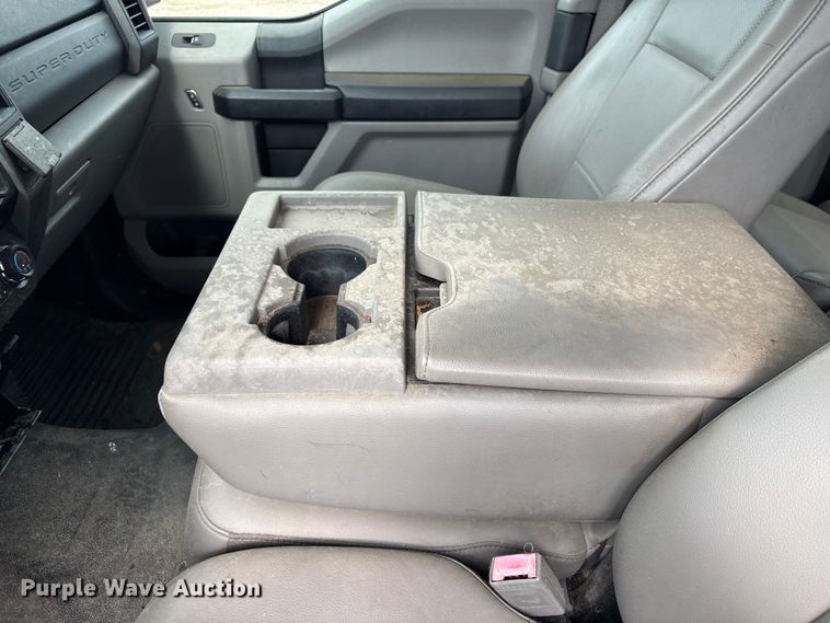 image for item YA3687 2018 Ford F250 Super Duty Ext. Cab pickup truck