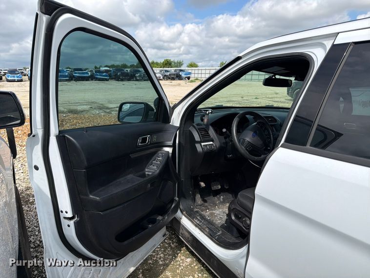image for item YA3689 2019 Ford Explorer Police Interceptor SUV