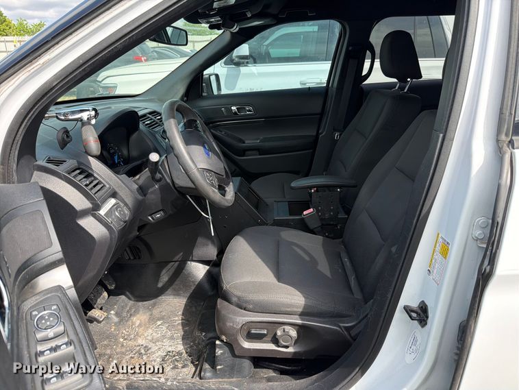 image for item YA3689 2019 Ford Explorer Police Interceptor SUV