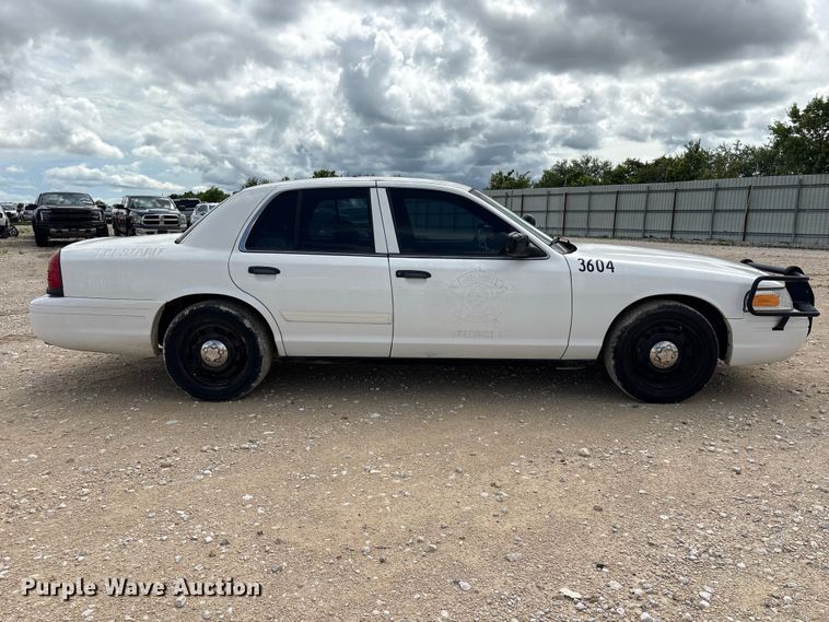 image for item YA3693 2011 Ford Crown Victoria Police Interceptor 